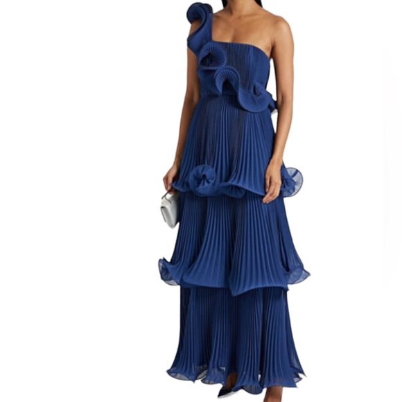 Badgley Mischka Dresses & Skirts - BADGLEY MISHKA One-shoulder tiered plissé-chiffon cocktail gown dress navy blue